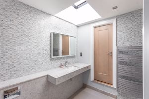 Photo 24- click for photo gallery